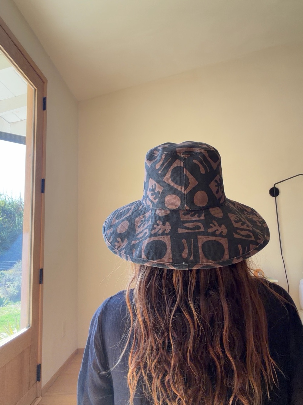 Lack Of Color Kids Wide-Brim Hat in Black and Brown Abstract Print - Picture 3 of 7